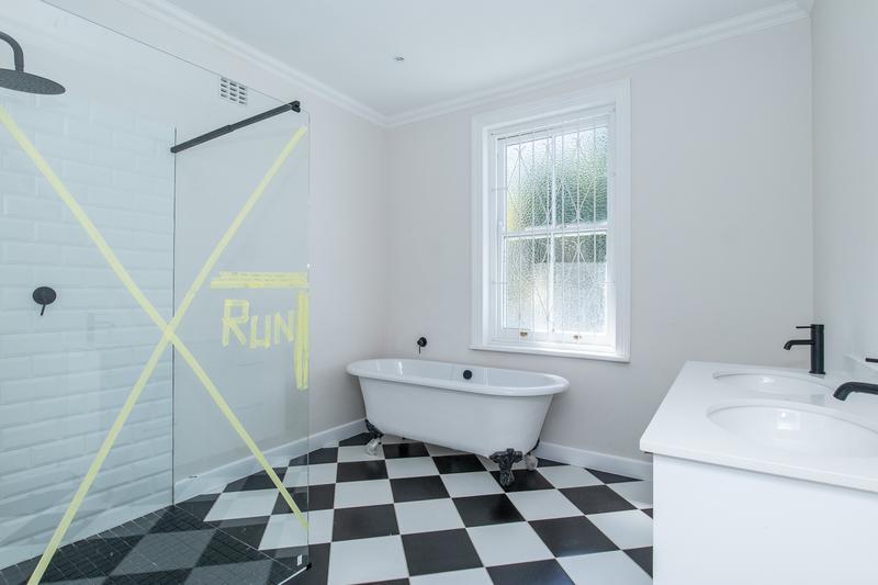 To Let 3 Bedroom Property for Rent in Kenilworth Western Cape